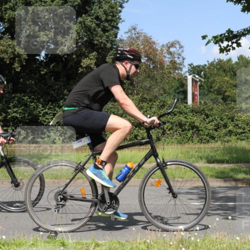 10.08.2025 - GEWOBA Citytriathlon Bremen Yannick Fuchs http://msf.ph/oto/8570461 10.08.2025 14:23:01 Radfahren 89, 163, 182, 246, 249, 252, 280, 288, 289, 353, 423, 427, 431, 480 meine-sportfotos.de