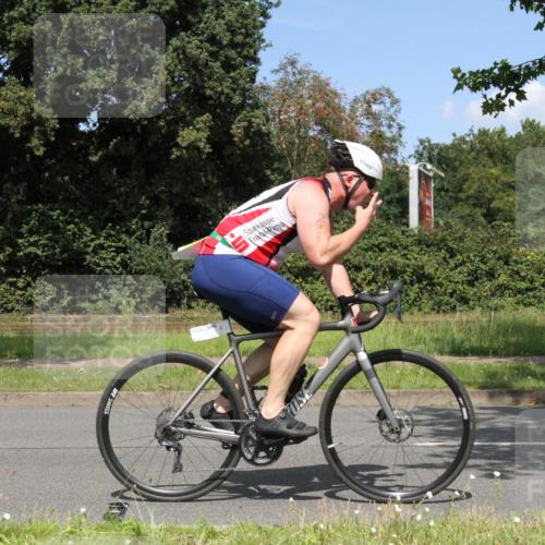 10.08.2025 - GEWOBA Citytriathlon Bremen Yannick Fuchs http://msf.ph/oto/8570463 10.08.2025 14:23:08 Radfahren 163, 182, 209, 213, 222, 246, 249, 252, 288, 289, 423, 431, 478, 480 meine-sportfotos.de