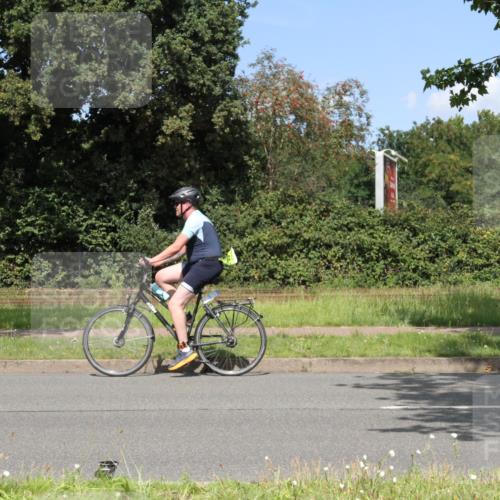 10.08.2025 - GEWOBA Citytriathlon Bremen Yannick Fuchs http://msf.ph/oto/8570465 10.08.2025 14:23:09 Radfahren 163, 200, 209, 213, 222, 246, 249, 252, 288, 289, 423, 431, 478, 480 meine-sportfotos.de