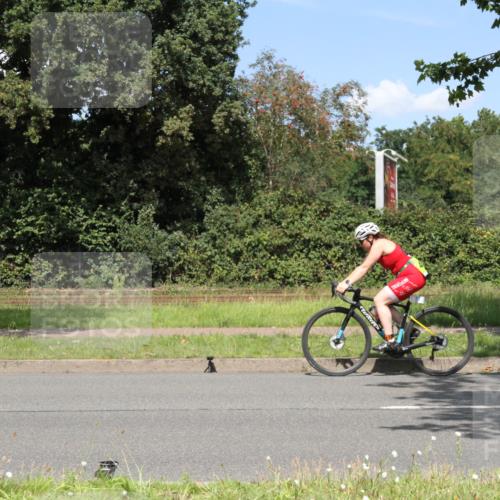 10.08.2025 - GEWOBA Citytriathlon Bremen Yannick Fuchs http://msf.ph/oto/8570611 10.08.2025 14:25:35 Radfahren 208, 336, 479, 499 meine-sportfotos.de