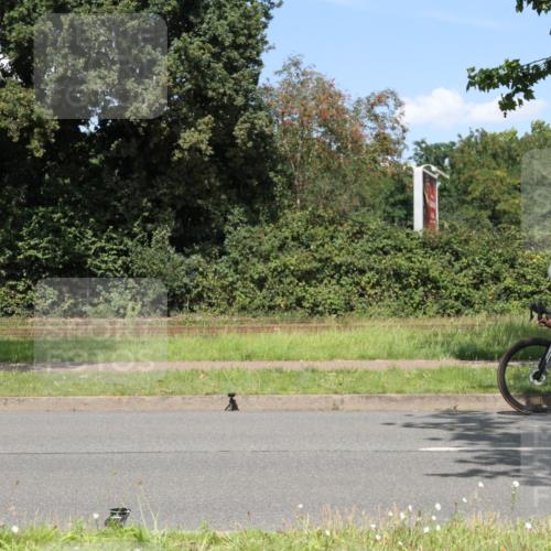 10.08.2025 - GEWOBA Citytriathlon Bremen Yannick Fuchs http://msf.ph/oto/8570634 10.08.2025 14:25:52 Radfahren 167, 181, 273, 331, 446, 499 meine-sportfotos.de