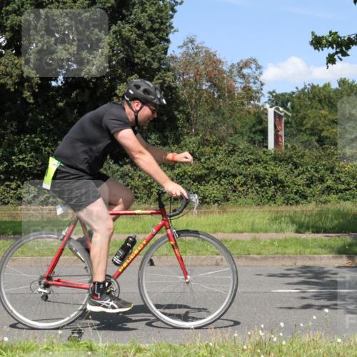 10.08.2025 - GEWOBA Citytriathlon Bremen Yannick Fuchs http://msf.ph/oto/8570664 10.08.2025 14:26:05 Radfahren 181, 220, 231, 273, 278, 325, 331, 446 meine-sportfotos.de