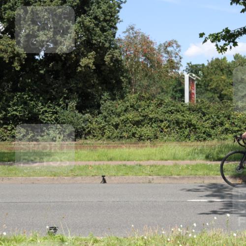 10.08.2025 - GEWOBA Citytriathlon Bremen Yannick Fuchs http://msf.ph/oto/8570710 10.08.2025 14:26:21 Radfahren 231, 278, 360, 404, 453 meine-sportfotos.de