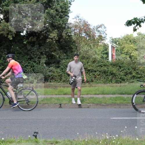 10.08.2025 - GEWOBA Citytriathlon Bremen Yannick Fuchs http://msf.ph/oto/8570861 10.08.2025 14:28:06 Radfahren 70, 159, 293, 382 meine-sportfotos.de
