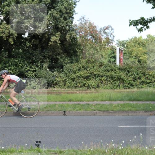10.08.2025 - GEWOBA Citytriathlon Bremen Yannick Fuchs http://msf.ph/oto/8570874 10.08.2025 14:28:33 Radfahren 171, 237, 367, 401, 467, 483 meine-sportfotos.de