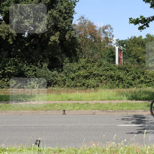 10.08.2025 - GEWOBA Citytriathlon Bremen Yannick Fuchs http://msf.ph/oto/8570946 10.08.2025 14:29:10 Radfahren 168, 172, 188, 321, 389, 403, 447 meine-sportfotos.de