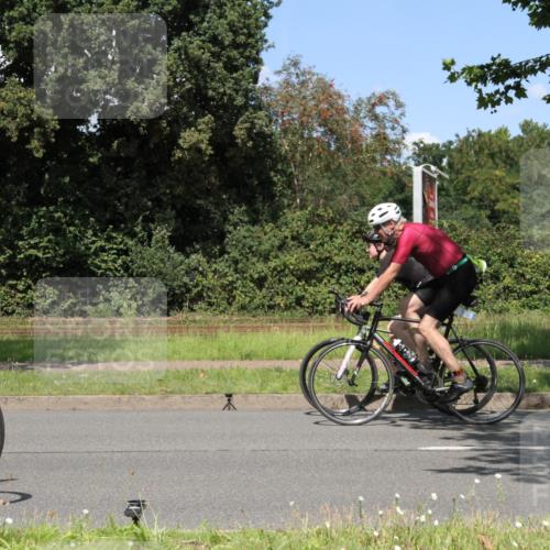 10.08.2025 - GEWOBA Citytriathlon Bremen Yannick Fuchs http://msf.ph/oto/8571026 10.08.2025 14:29:39 Radfahren 117, 179, 206, 212, 226, 275, 351, 365, 373, 405, 466, 468, 487, 517 meine-sportfotos.de