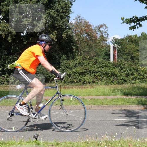 10.08.2025 - GEWOBA Citytriathlon Bremen Yannick Fuchs http://msf.ph/oto/8571045 10.08.2025 14:29:56 Radfahren 42, 95, 112, 183, 226, 275, 315, 327, 337, 454, 468 meine-sportfotos.de