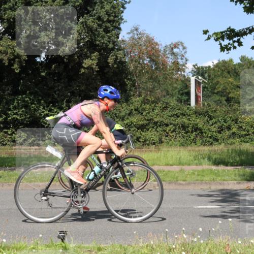 10.08.2025 - GEWOBA Citytriathlon Bremen Yannick Fuchs http://msf.ph/oto/8571125 10.08.2025 14:30:30 Radfahren 8, 12, 33, 66, 107, 148, 149, 178, 328, 329, 338, 341, 345, 347, 356, 361, 374, 381, 409, 410, 461, 492 meine-sportfotos.de