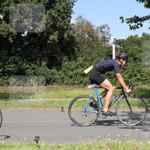 10.08.2025 - GEWOBA Citytriathlon Bremen Yannick Fuchs http://msf.ph/oto/8571156 10.08.2025 14:30:42 Radfahren 8, 12, 107, 178, 328, 341, 345, 347, 356, 381, 399, 409, 416, 461, 504 meine-sportfotos.de