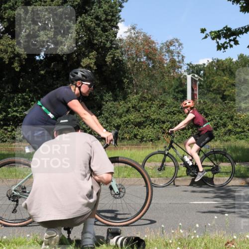 10.08.2025 - GEWOBA Citytriathlon Bremen Yannick Fuchs http://msf.ph/oto/8571248 10.08.2025 14:31:36 Radfahren 97, 187, 271, 324, 379, 419, 434, 439, 459, 469, 475, 485, 520, 523 meine-sportfotos.de