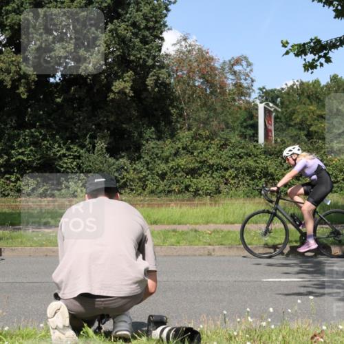 10.08.2025 - GEWOBA Citytriathlon Bremen Yannick Fuchs http://msf.ph/oto/8571264 10.08.2025 14:31:56 Radfahren 411, 459, 496, 520 meine-sportfotos.de