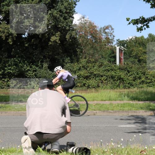 10.08.2025 - GEWOBA Citytriathlon Bremen Yannick Fuchs http://msf.ph/oto/8571265 10.08.2025 14:31:56 Radfahren 411, 459, 496, 520 meine-sportfotos.de