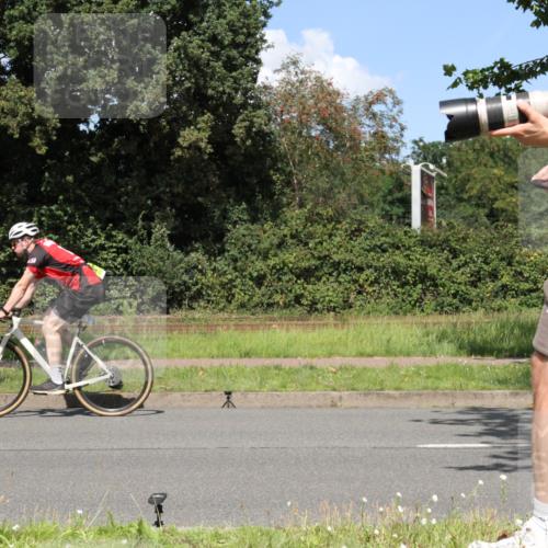 10.08.2025 - GEWOBA Citytriathlon Bremen Yannick Fuchs http://msf.ph/oto/8571413 10.08.2025 14:33:05 Radfahren 14, 37, 93, 122, 207, 357, 387, 473, 501 meine-sportfotos.de