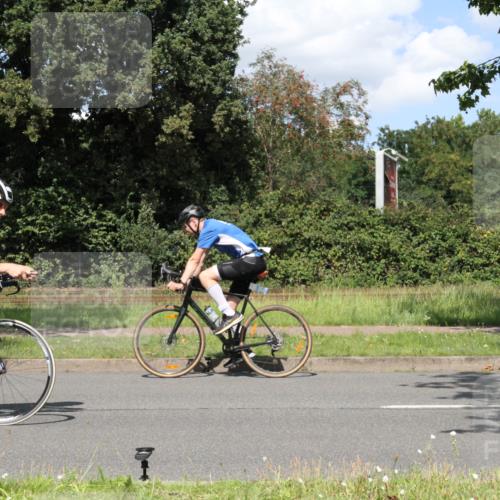 10.08.2025 - GEWOBA Citytriathlon Bremen Yannick Fuchs http://msf.ph/oto/8571632 10.08.2025 14:36:12 Radfahren 32, 261, 380, 437, 452 meine-sportfotos.de