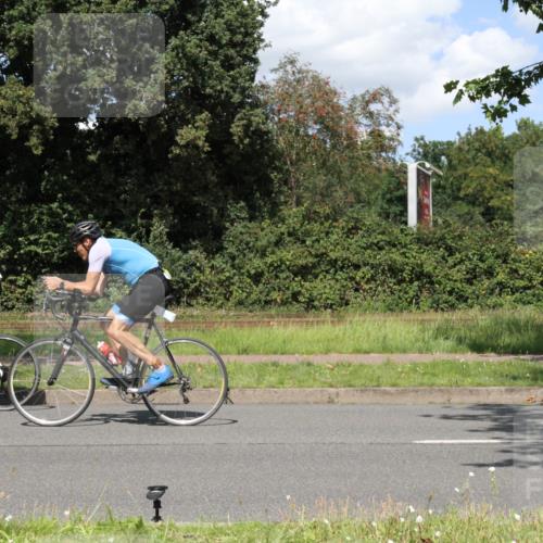 10.08.2025 - GEWOBA Citytriathlon Bremen Yannick Fuchs http://msf.ph/oto/8571636 10.08.2025 14:36:15 Radfahren 20, 91, 261, 380, 437, 452 meine-sportfotos.de