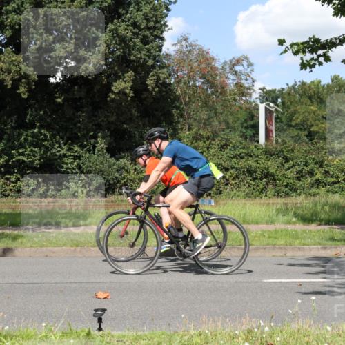 10.08.2025 - GEWOBA Citytriathlon Bremen Yannick Fuchs http://msf.ph/oto/8571802 10.08.2025 14:39:40 Radfahren 80, 84, 90, 94, 101, 124, 126, 215, 217, 334 meine-sportfotos.de