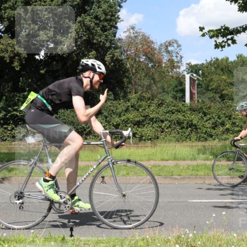 10.08.2025 - GEWOBA Citytriathlon Bremen Yannick Fuchs http://msf.ph/oto/8571813 10.08.2025 14:40:02 Radfahren 52, 59, 69, 124, 139, 217, 225, 274 meine-sportfotos.de