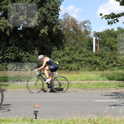 10.08.2025 - GEWOBA Citytriathlon Bremen Yannick Fuchs http://msf.ph/oto/8571841 10.08.2025 14:40:43 Radfahren 29, 131, 186, 211, 224, 289, 297, 529 meine-sportfotos.de