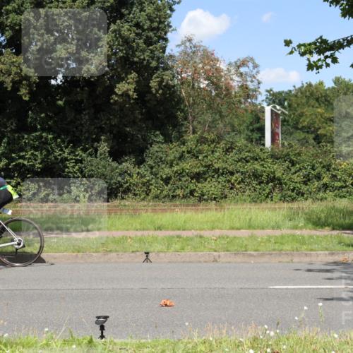 10.08.2025 - GEWOBA Citytriathlon Bremen Yannick Fuchs http://msf.ph/oto/8571976 10.08.2025 14:44:19 Radfahren 9, 28, 267, 278, 408, 445 meine-sportfotos.de