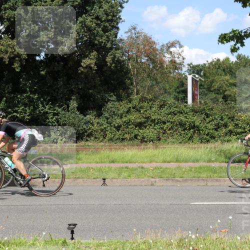 10.08.2025 - GEWOBA Citytriathlon Bremen Yannick Fuchs http://msf.ph/oto/8572091 10.08.2025 14:47:50 Radfahren 331, 382, 418, 467, 483 meine-sportfotos.de