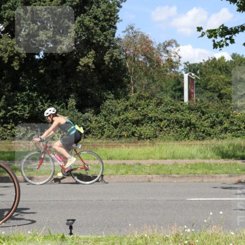 10.08.2025 - GEWOBA Citytriathlon Bremen Yannick Fuchs http://msf.ph/oto/8572100 10.08.2025 14:48:09 Radfahren 22, 196, 331, 350, 447 meine-sportfotos.de