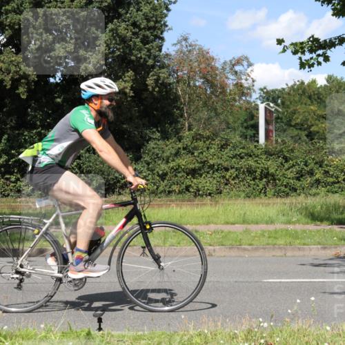 10.08.2025 - GEWOBA Citytriathlon Bremen Yannick Fuchs http://msf.ph/oto/8572110 10.08.2025 14:48:28 Radfahren 189, 196, 457 meine-sportfotos.de