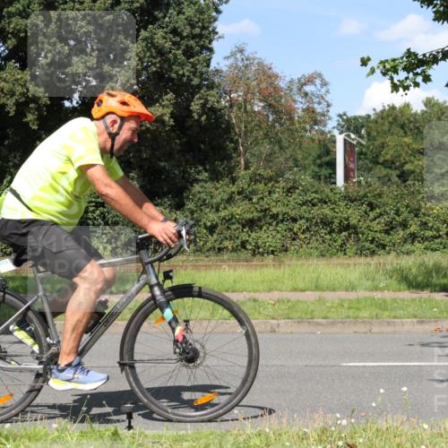 10.08.2025 - GEWOBA Citytriathlon Bremen Yannick Fuchs http://msf.ph/oto/8572164 10.08.2025 14:49:55 Radfahren 6, 120, 169, 193, 293, 305, 322, 400, 407, 466, 509, 517 meine-sportfotos.de