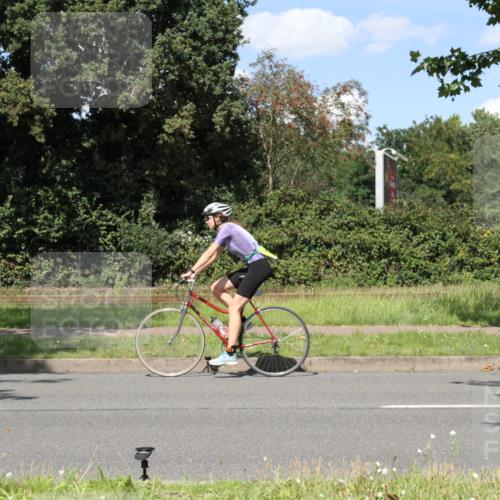 10.08.2025 - GEWOBA Citytriathlon Bremen Yannick Fuchs http://msf.ph/oto/8572224 10.08.2025 14:51:56 Radfahren 183, 237, 315, 321, 341, 368, 428, 523 meine-sportfotos.de