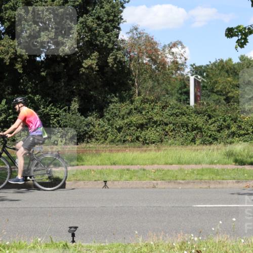 10.08.2025 - GEWOBA Citytriathlon Bremen Yannick Fuchs http://msf.ph/oto/8572230 10.08.2025 14:52:10 Radfahren 315, 321, 327, 341, 361, 368, 381, 412, 428, 496, 520 meine-sportfotos.de