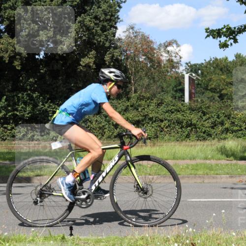 10.08.2025 - GEWOBA Citytriathlon Bremen Yannick Fuchs http://msf.ph/oto/8572243 10.08.2025 14:52:35 Radfahren 327, 329, 347, 439, 459, 469 meine-sportfotos.de