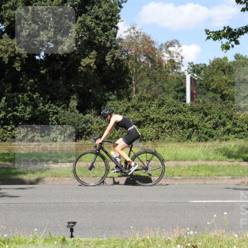 10.08.2025 - GEWOBA Citytriathlon Bremen Yannick Fuchs http://msf.ph/oto/8572253 10.08.2025 14:52:54 Radfahren 378, 385, 459, 463, 510 meine-sportfotos.de