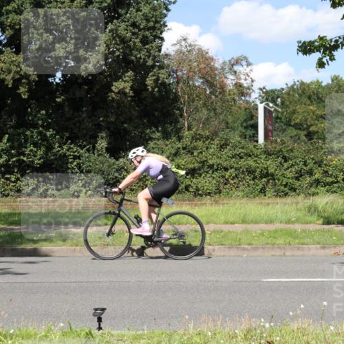 10.08.2025 - GEWOBA Citytriathlon Bremen Yannick Fuchs http://msf.ph/oto/8572272 10.08.2025 14:53:27 Radfahren 188, 419 meine-sportfotos.de