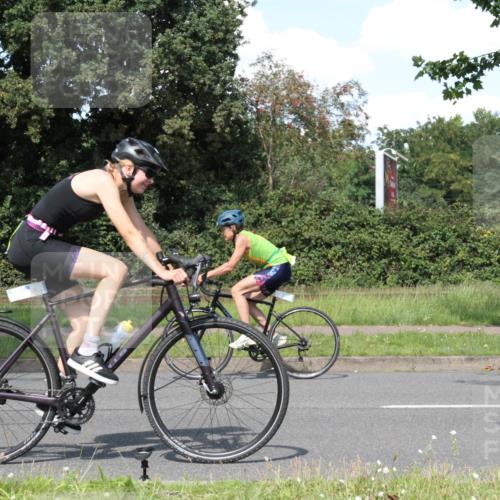10.08.2025 - GEWOBA Citytriathlon Bremen Yannick Fuchs http://msf.ph/oto/8572295 10.08.2025 14:54:08 Radfahren 324, 345, 362, 433, 434, 454, 473, 475, 485, 508, 519 meine-sportfotos.de