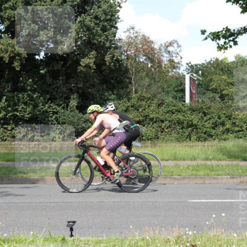 10.08.2025 - GEWOBA Citytriathlon Bremen Yannick Fuchs http://msf.ph/oto/8572301 10.08.2025 14:54:13 Radfahren 206, 324, 345, 362, 433, 434, 454, 473, 475, 485, 508, 519 meine-sportfotos.de