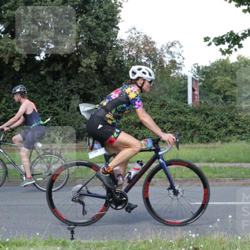 10.08.2025 - GEWOBA Citytriathlon Bremen Yannick Fuchs http://msf.ph/oto/8572320 10.08.2025 14:54:42 Radfahren 194, 316, 355, 370, 387, 440, 489, 507, 514, 518 meine-sportfotos.de