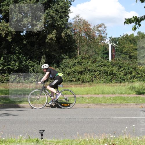 10.08.2025 - GEWOBA Citytriathlon Bremen Yannick Fuchs http://msf.ph/oto/8572347 10.08.2025 14:56:25 Radfahren 502 meine-sportfotos.de