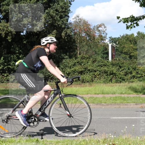 10.08.2025 - GEWOBA Citytriathlon Bremen Yannick Fuchs http://msf.ph/oto/8572364 10.08.2025 14:57:32 Radfahren 340, 398, 413, 420, 437 meine-sportfotos.de