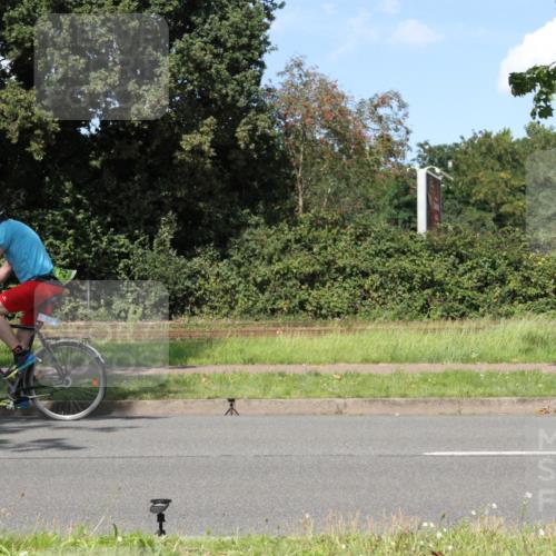 10.08.2025 - GEWOBA Citytriathlon Bremen Yannick Fuchs http://msf.ph/oto/8572391 10.08.2025 15:01:46 Radfahren  meine-sportfotos.de