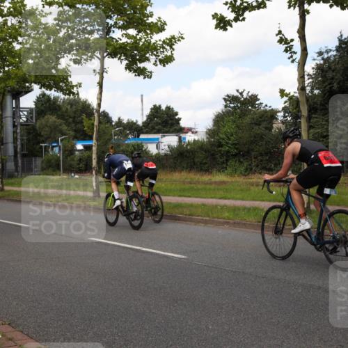 10.08.2025 - GEWOBA Citytriathlon Bremen Yannick Fuchs http://msf.ph/oto/8572478 10.08.2025 12:48:11 Radfahren 656, 699, 767, 927, 941 meine-sportfotos.de