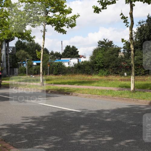 10.08.2025 - GEWOBA Citytriathlon Bremen Yannick Fuchs http://msf.ph/oto/8572518 10.08.2025 12:48:58 Radfahren 578, 621, 641, 649, 655, 682, 788, 857, 863, 932, 950, 1010, 1027 meine-sportfotos.de