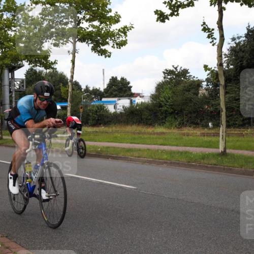 10.08.2025 - GEWOBA Citytriathlon Bremen Yannick Fuchs http://msf.ph/oto/8572579 10.08.2025 12:50:18 Radfahren 643, 752, 820, 852, 867, 935 meine-sportfotos.de
