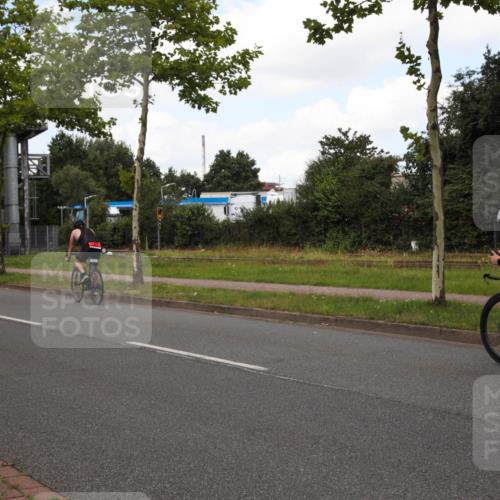 10.08.2025 - GEWOBA Citytriathlon Bremen Yannick Fuchs http://msf.ph/oto/8572618 10.08.2025 12:51:15 Radfahren 551, 667, 681, 719, 768, 912, 924 meine-sportfotos.de
