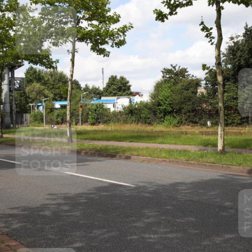 10.08.2025 - GEWOBA Citytriathlon Bremen Yannick Fuchs http://msf.ph/oto/8572718 10.08.2025 12:53:59 Radfahren 739, 742, 750, 797, 1006, 1032, 1039 meine-sportfotos.de