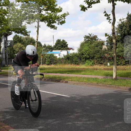 10.08.2025 - GEWOBA Citytriathlon Bremen Yannick Fuchs http://msf.ph/oto/8572720 10.08.2025 12:54:02 Radfahren 742, 750, 797, 1006, 1032, 1039 meine-sportfotos.de