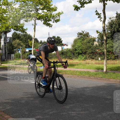 10.08.2025 - GEWOBA Citytriathlon Bremen Yannick Fuchs http://msf.ph/oto/8572782 10.08.2025 12:54:35 Radfahren 580, 582, 618, 634, 736, 783, 789, 790, 826 meine-sportfotos.de