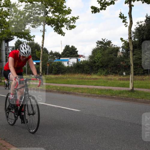 10.08.2025 - GEWOBA Citytriathlon Bremen Yannick Fuchs http://msf.ph/oto/8572862 10.08.2025 12:56:08 Radfahren 589, 662, 764, 765, 784, 883, 896, 1024, 1025 meine-sportfotos.de