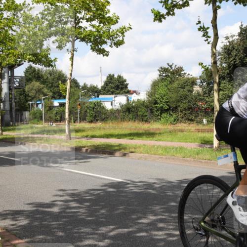 10.08.2025 - GEWOBA Citytriathlon Bremen Yannick Fuchs http://msf.ph/oto/8572936 10.08.2025 12:57:08 Radfahren 559, 672, 723, 730, 755, 758, 830, 849, 879, 913, 940, 969, 1003, 1014 meine-sportfotos.de