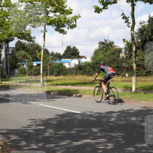 10.08.2025 - GEWOBA Citytriathlon Bremen Yannick Fuchs http://msf.ph/oto/8572974 10.08.2025 12:57:27 Radfahren 572, 690, 720, 758, 849, 892, 900, 940 meine-sportfotos.de