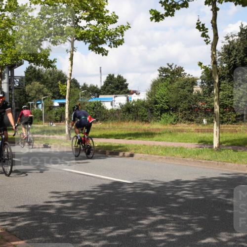 10.08.2025 - GEWOBA Citytriathlon Bremen Yannick Fuchs http://msf.ph/oto/8573021 10.08.2025 12:57:44 Radfahren 650, 660, 690, 825, 853, 869, 1018 meine-sportfotos.de